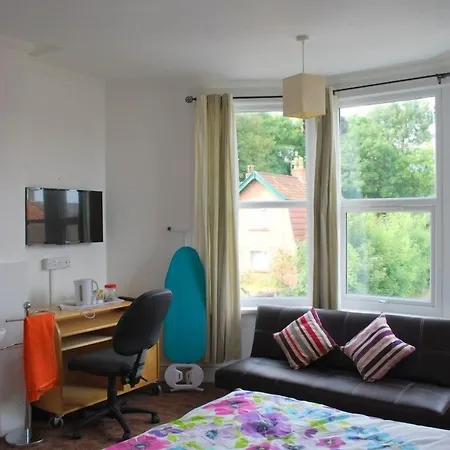 Clift Бристоль