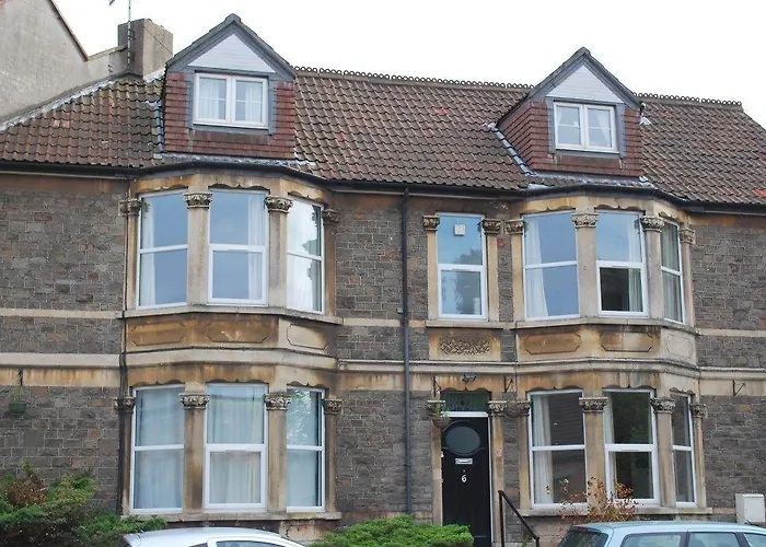 Гостьовий будинок Clift 3*