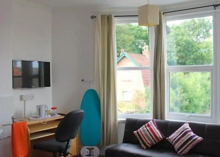 Clift Бристоль