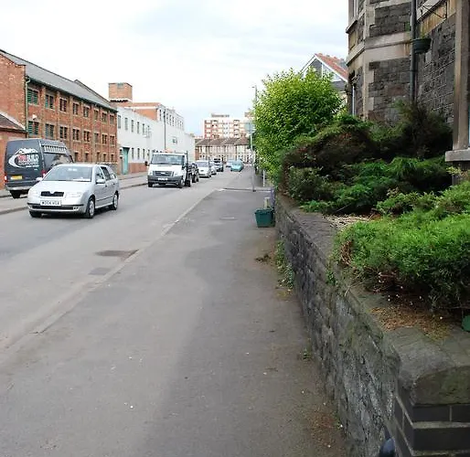 Clift Guest house Bristol