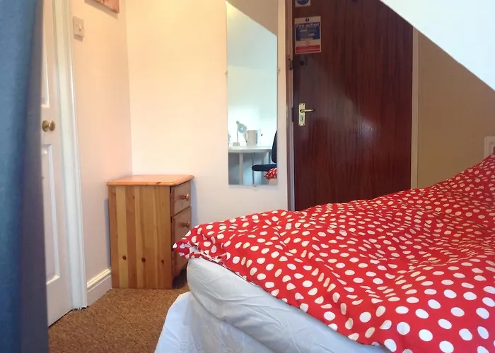 Guest house Clift 3*