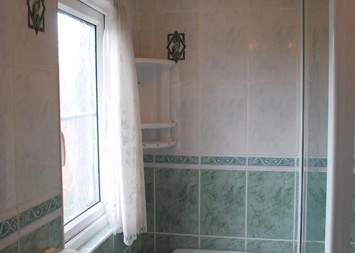 Clift Guest house 3*